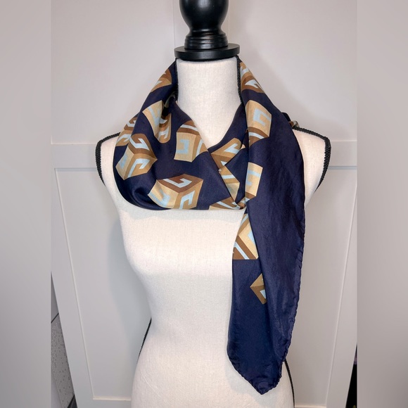 Vintage Gucci Scarf Geometric Cubes - Picture 1 of 4